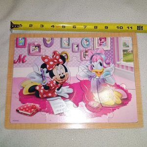 Disney Minnie Mouse and Daisy Duck Puzzle toy